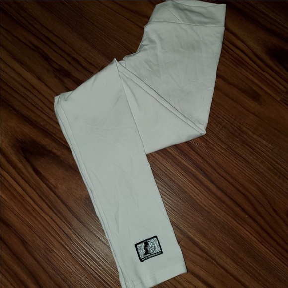 🚫SOLD🔥White Celestial Bodiez Scrunch Butt🔥🔥 - Picture 7 of 7